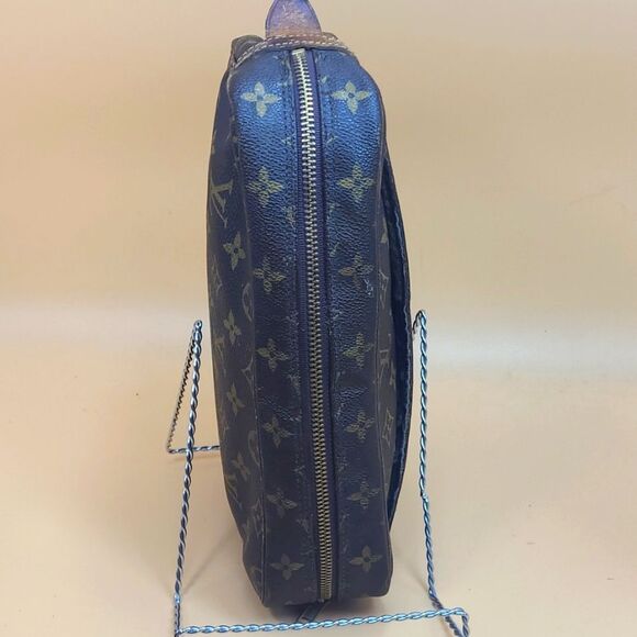 Authentic Louis Vuitton Monogram Compiege 23 Clutch Bag - Picture 6 of 13